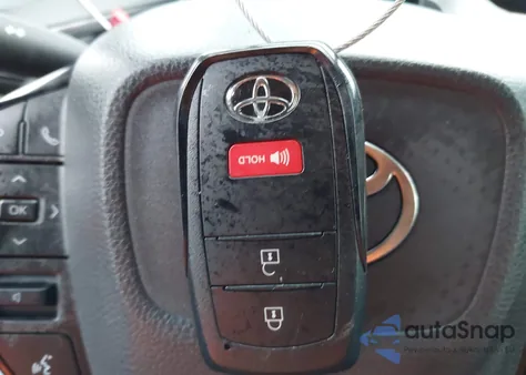 2024 Toyota Prius Prime Xse z USA, uszkodzony, nr VIN JTDACACU3R3017323